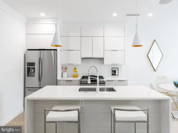 3527 14th St NW Unit 4, Washington, DC 20010