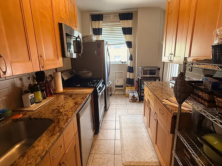 501 W 123rd St #2C — Photo 4