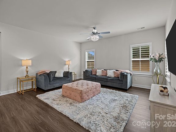 2nd image of 1307 Augustus Beamon Dr