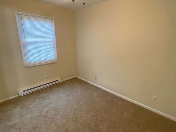 5th image of 346 Fort Worth Ave APT 3