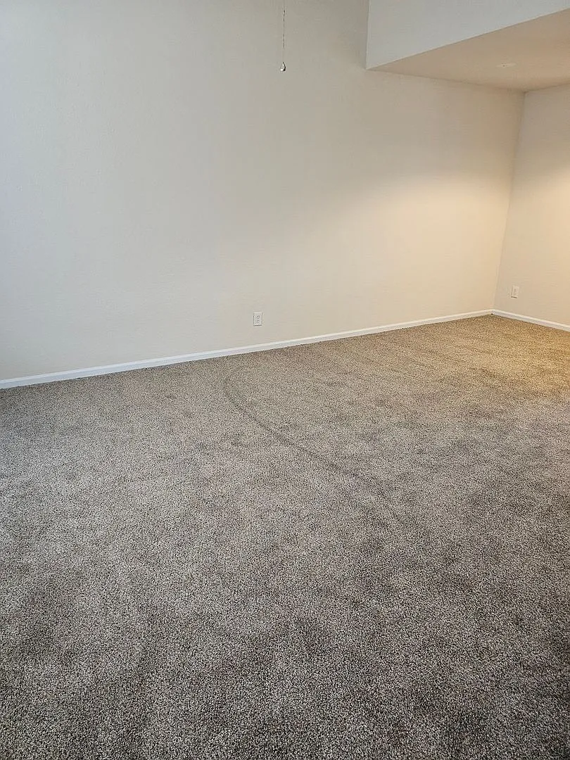 4409-11 Derby Ridge Dr — Photo 2