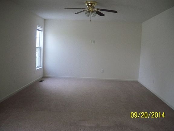 4th image of 1507 Emma Ln