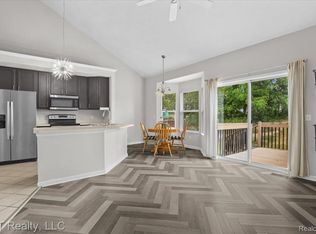 13809 Mead Creek Rd, Bath, MI 48808