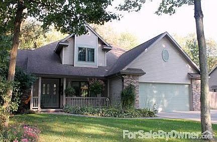 Desirable Bangor Twp Location!
						:
						Beautiful Sherwood Forest sub. This two story, 4 bedroom home is sure to please!
