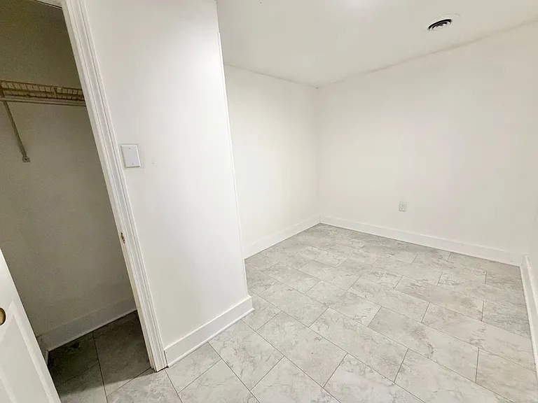 7 Ira Ln — Photo 19