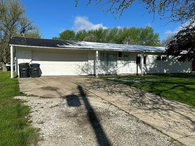 1882 Paul Dr — Photo 51
