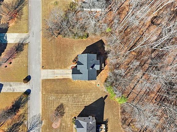 4th image of 856 Haydens Rdg