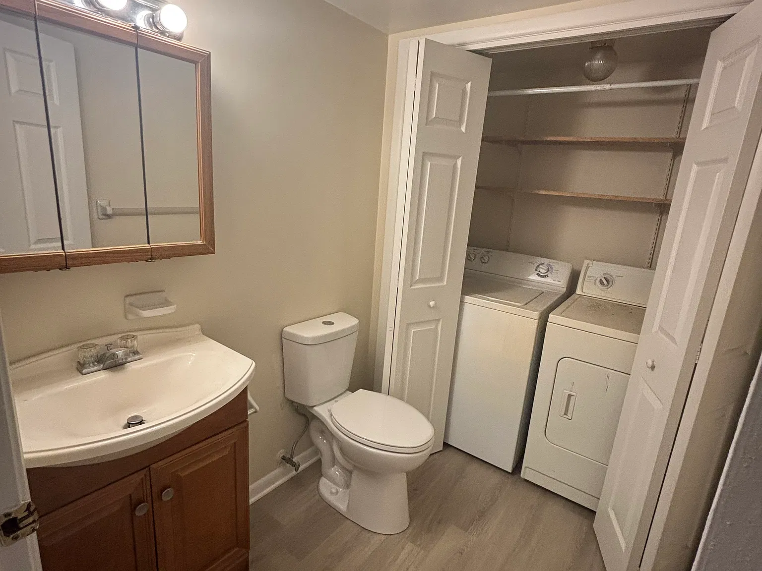 3 bed, 1.5 bath, 1200 sqft, $1,750 — Photo 4