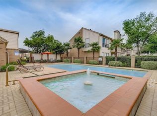 2277 S Kirkwood Rd APT 304, Houston, TX 77077