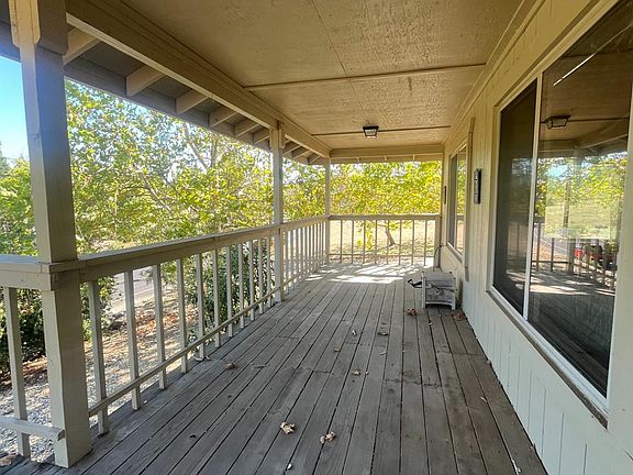 4th image of 13032 Thistle Loop