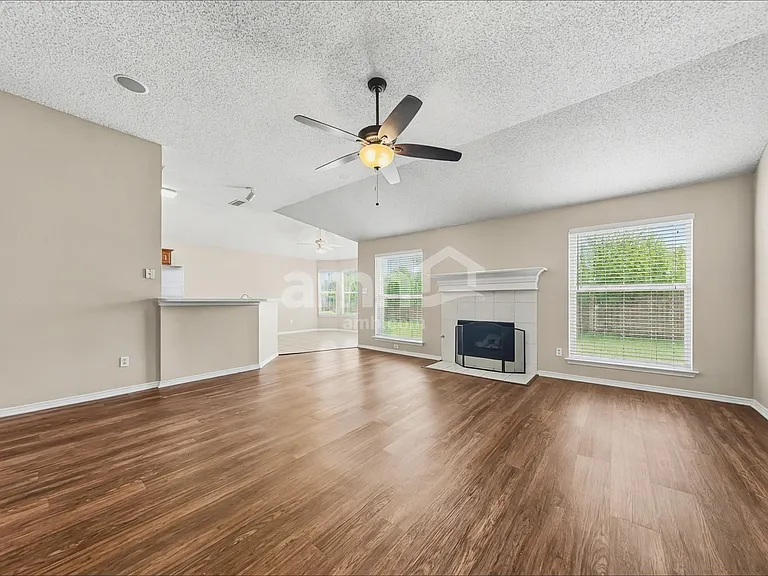 3809 Staghorn Cir N — Photo 6