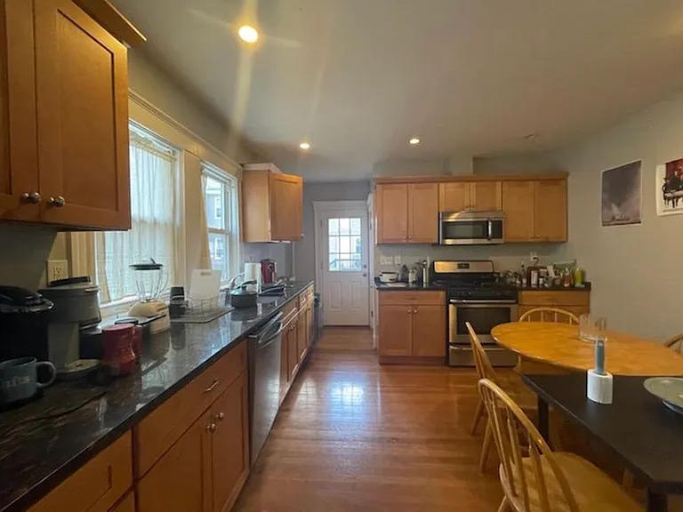 66 Frederick Ave #B — Photo 4