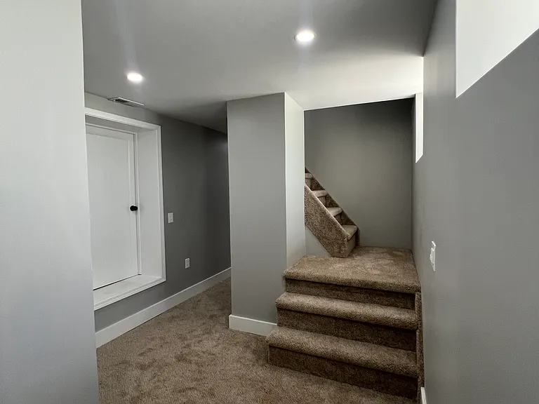1804 W 45th St #1 — Photo 17