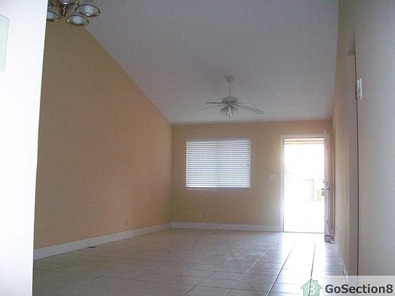 3rd image of 11132 NW 35th St