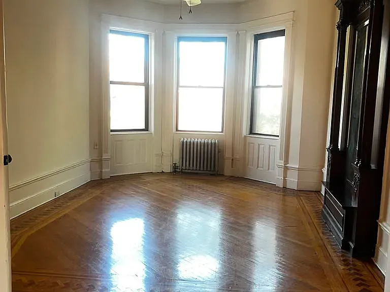 226 New York Ave #3 — Photo 2