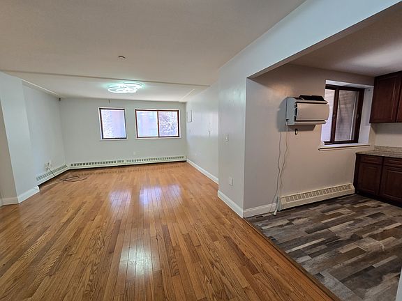 4th image of 31-66 37th St #1