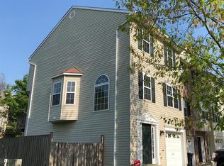 6400 Joe Klutsch Dr, Fort Washington, MD 20744