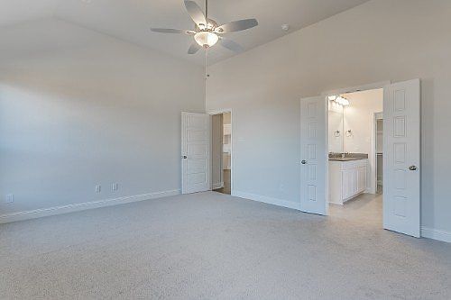 5th image of 241 Buckskin Dr