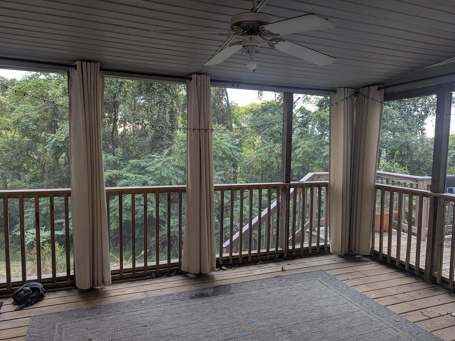 3 bed, 1121 sqft, $2,300 — Photo 2