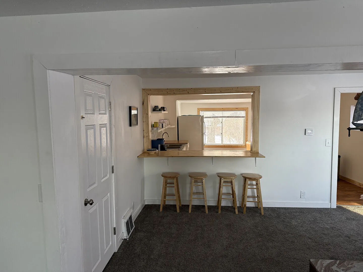 Bayview Townhome — Photo 3