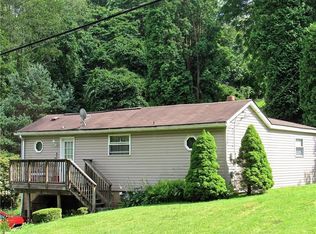 211 Amsler Rd, Sewickley, PA 15143
