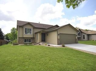 7280 Upper 157th St W, Apple Valley, MN 55124