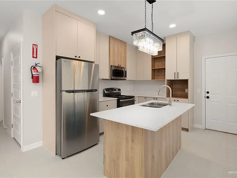 4305 Heron Ave #6 — Photo 8