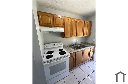 2524 Moncrief Rd Photo 1