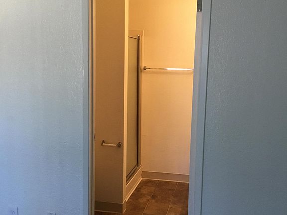 5th image of 1019 N Peach Ave APT 183