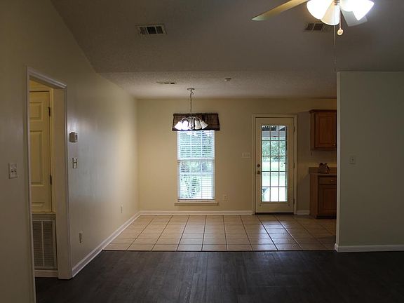 2nd image of 108 Unicoi Ct