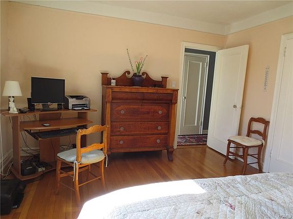 5th image of 1080 Warburton Ave APT 6F