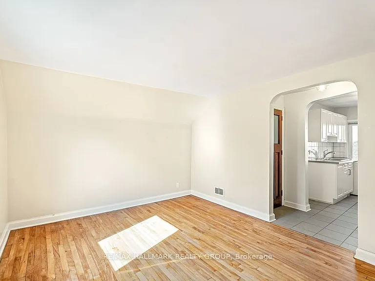359 Dominion Ave #2 — Photo 9