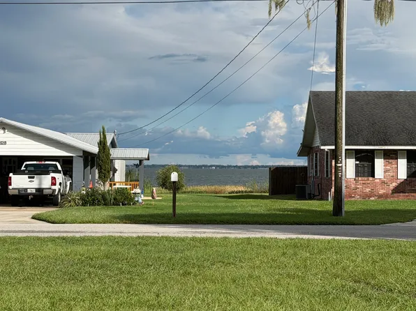 137 N Lake Reedy Blvd, Frostproof, FL 33843
