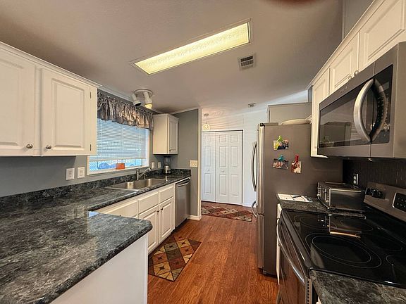 3rd image of 131 E Sterling Way