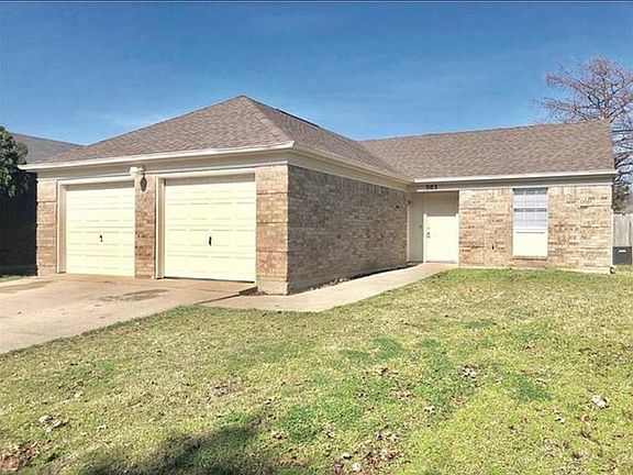 2nd image of 505 Lantana Dr