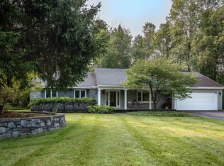 222 Olde Orchard Ln, Shelburne, VT 05482