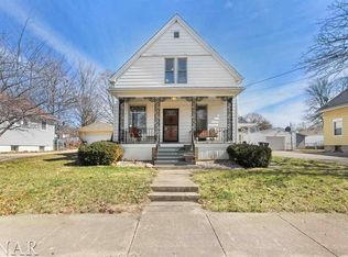 1222 Low St, Bloomington, IL 61701