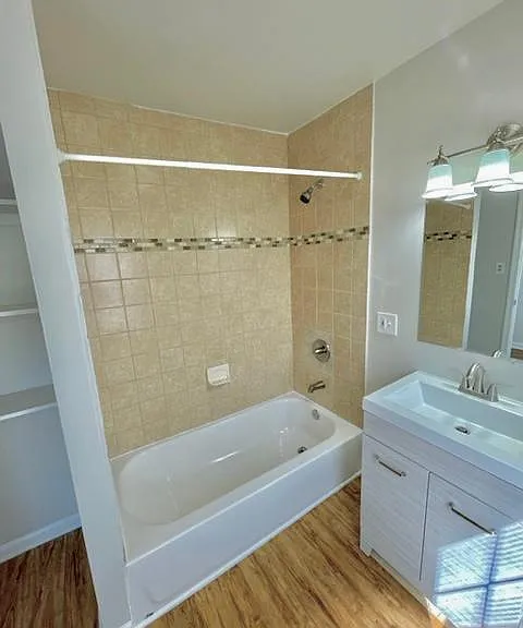 1301 Clarkson St — Photo 21