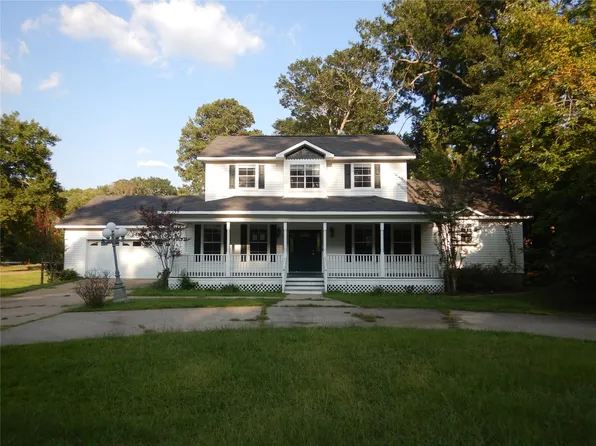 10315 Meadowview Dr, Keithville, LA 71047