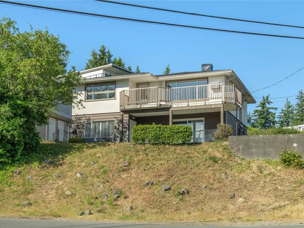 872 Birch St, Campbell River, BC V9W 2T4