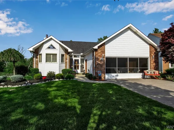 41 Whitney Pl, Cheektowaga, NY 14227