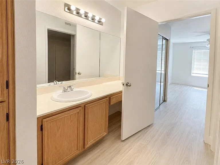 8070 W Russell Rd #2023 — Photo 4