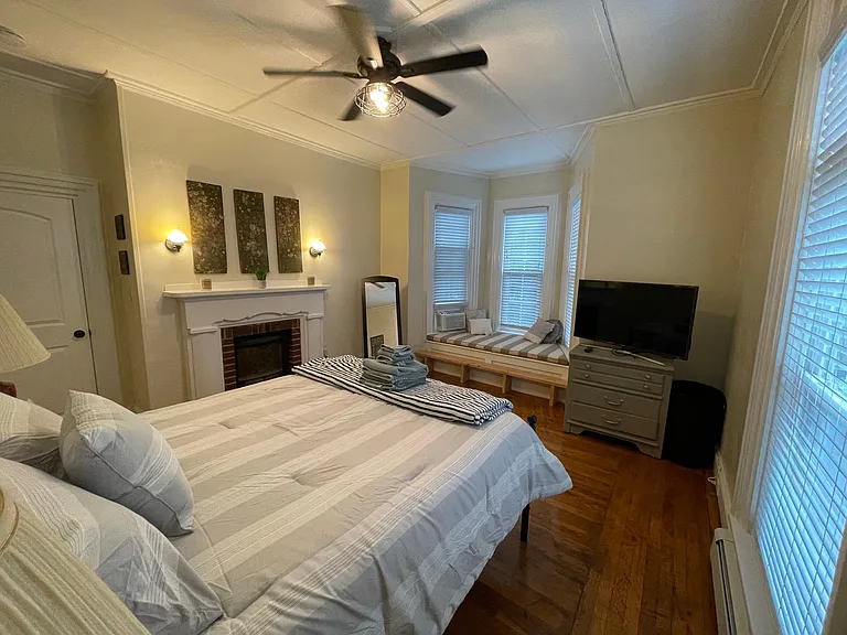 5 Elliot Pl #1 — Photo 5