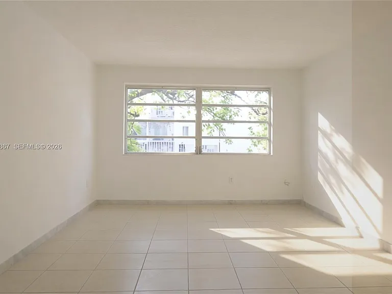 1225 NE 124th St #24B — Photo 11