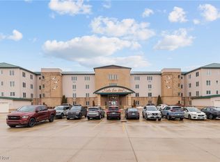 4699 Lake Rd E UNIT 101, Geneva, OH 44041