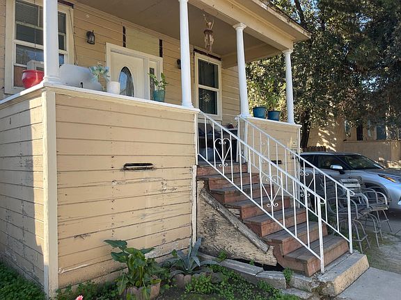 4th image of 1224 E Lafayette St