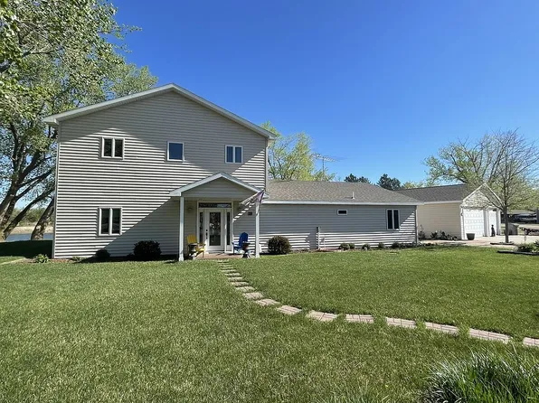 34 Willowbend, Marquette, NE 68854