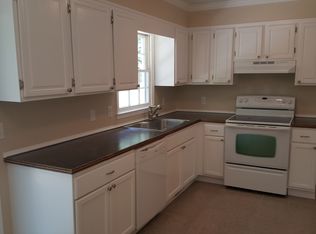 217 Kingston Dr, King, NC 27021