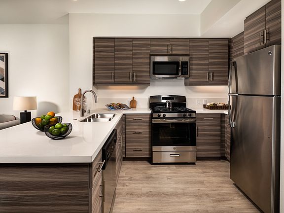 Picasso Apartments Kitchen Area