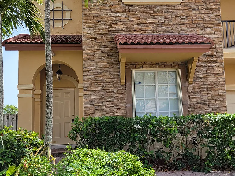 8780 SW 223rd Ter #1 — Photo 2